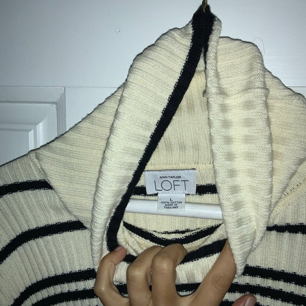 sweater - Picture 2 of 3